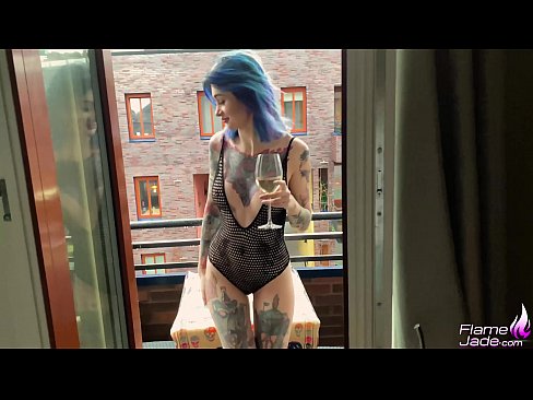 ❤️ Ogromna dziewczyna ssąca i pieprzy się namiętnie pod gołym niebem ❤️  Sex at pl.hentaisea-com.ru